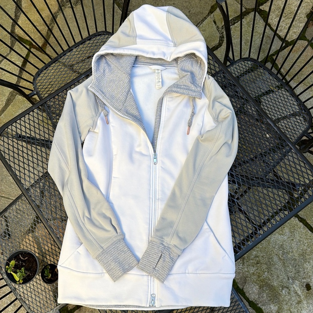 Lululemon scuba, longer length sz 6